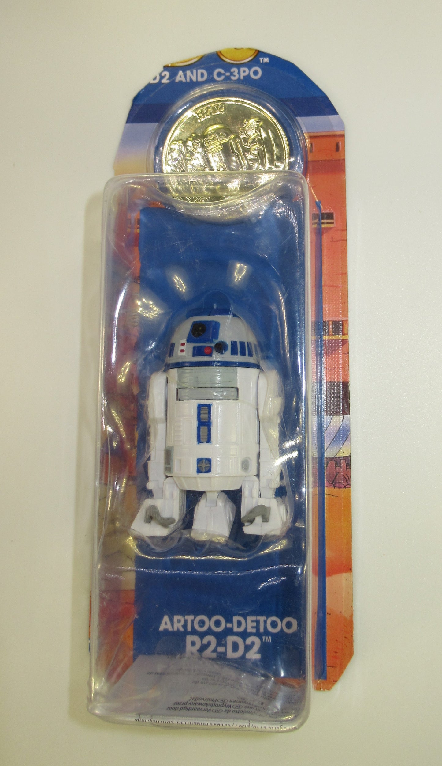 Droids R2-D2 3.75" Star Wars Vintage Collection Figure + Coin New Hasbro 2021