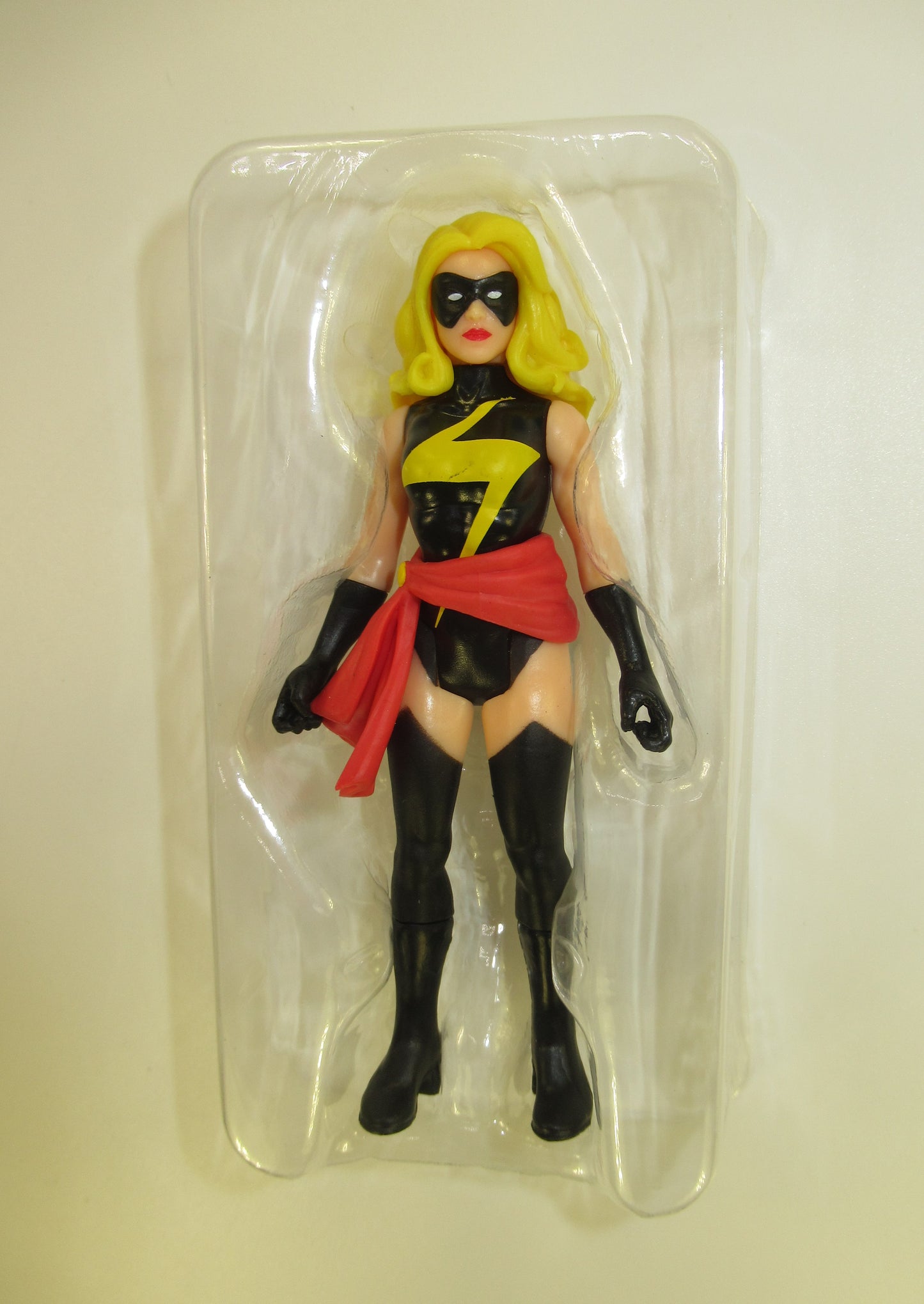 Ms. Marvel Carol Danvers 3.75" Retro Marvel Legends Figure New Hasbro Captain