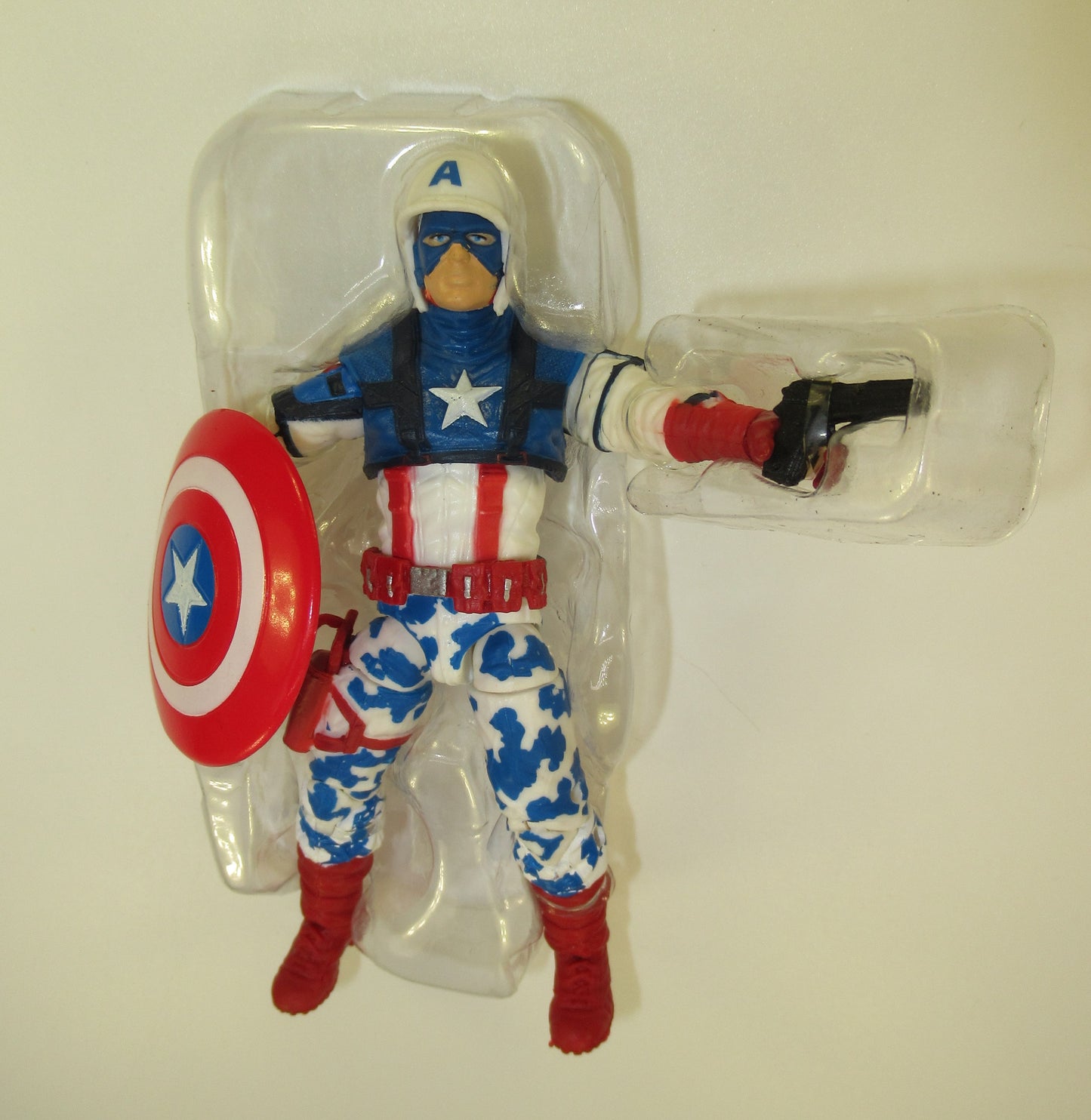 Arctic Assault Captain America 3.75" Marvel MCU Exclusive Figure New 2011 Hasbro Universe 2