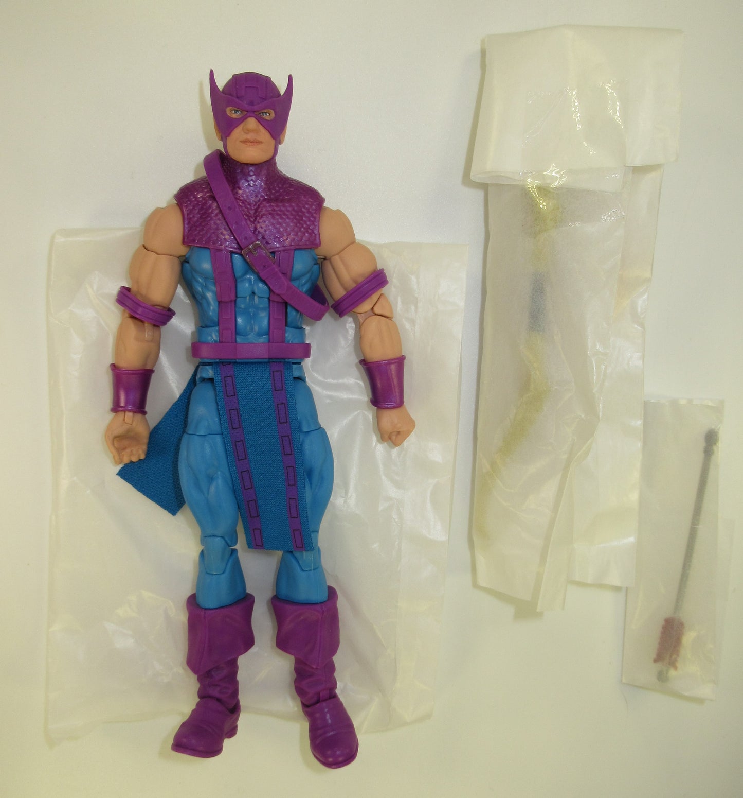 Hawkeye Marvel Legends Classic 60th. Anniversary Avengers Figure New Hasbro