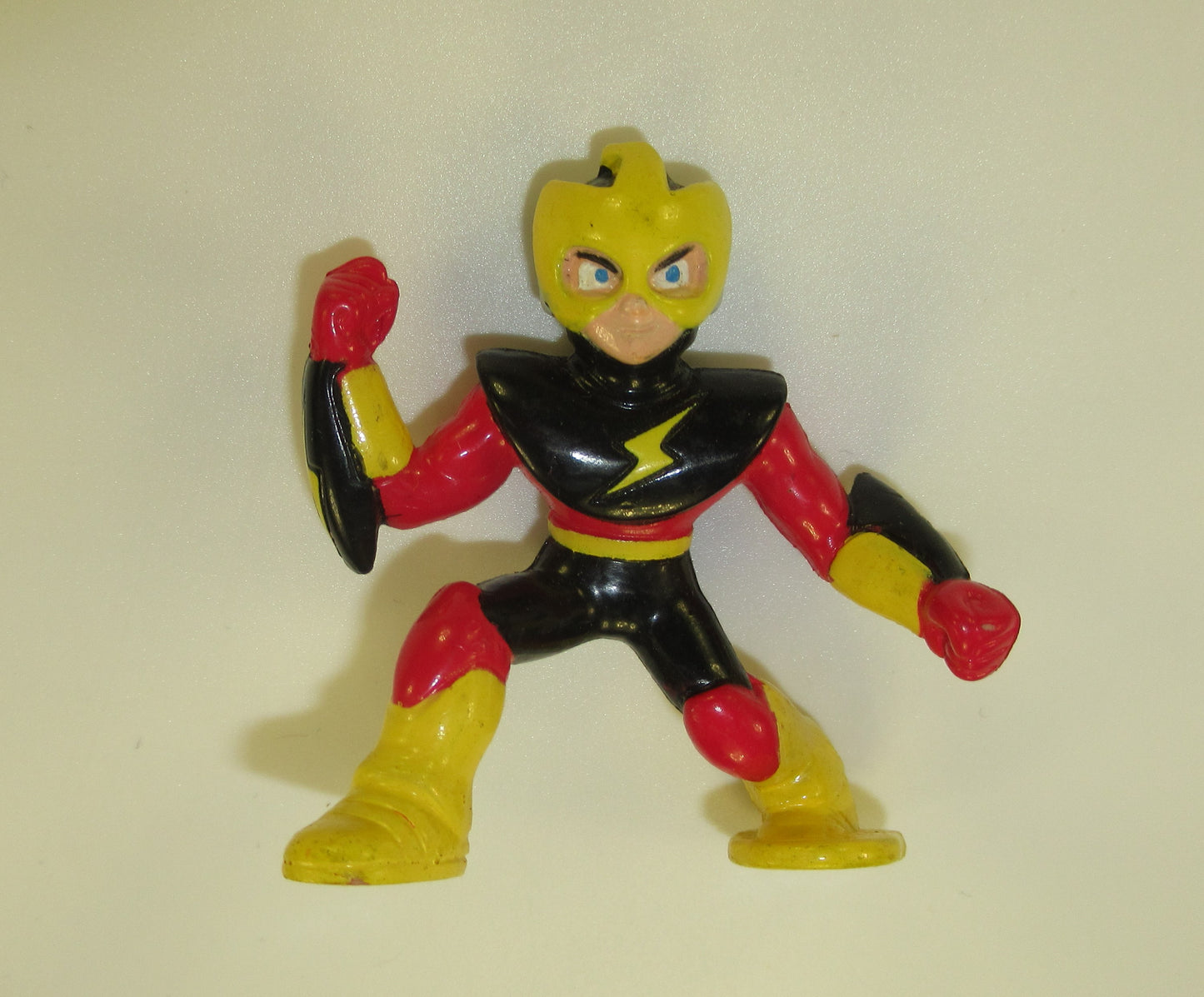 Eleckman 1995 Mega Man PVC Figure Bandai Capcom Elec Man Vintage Nintendo 2