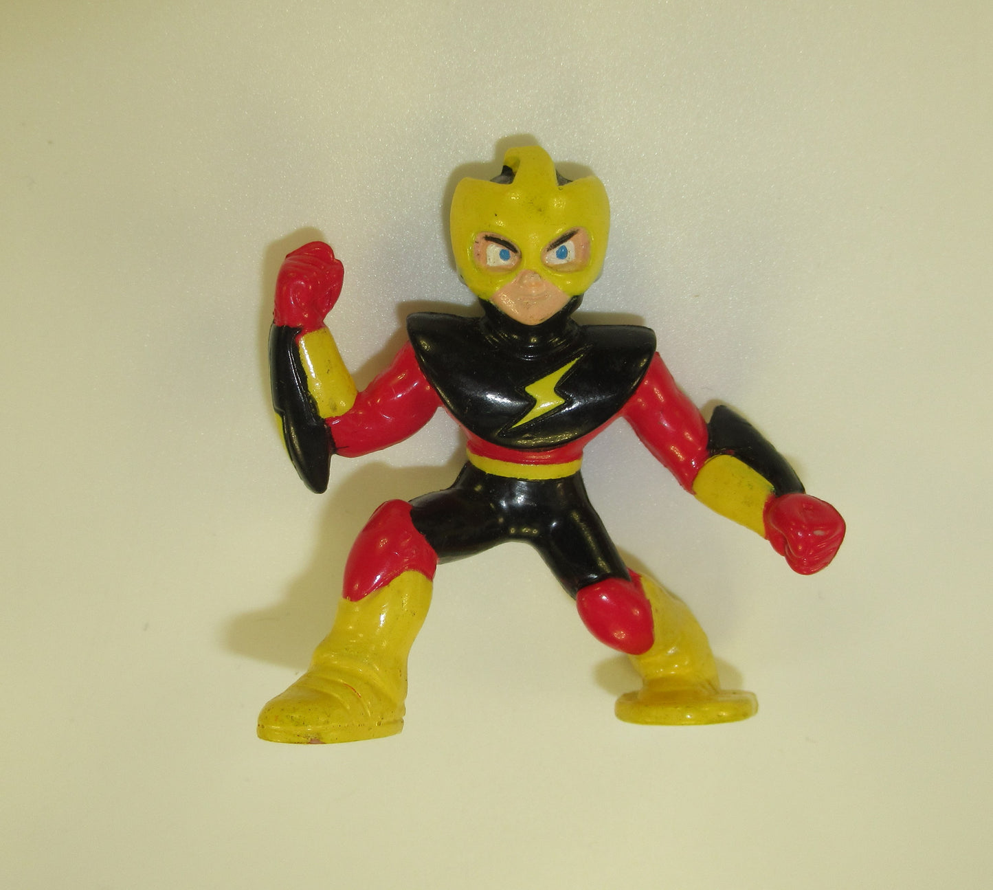 Eleckman 1995 Mega Man PVC Figure Bandai Capcom Elec Man Vintage Nintendo 2