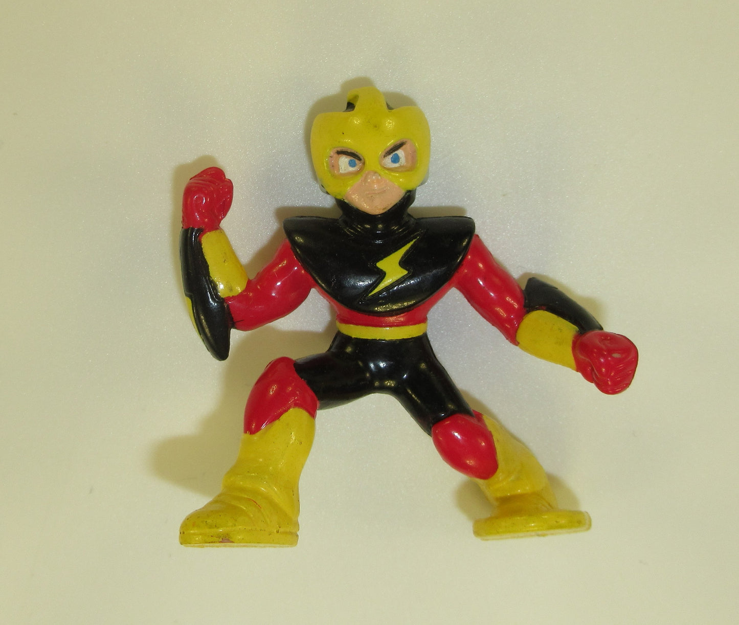 Eleckman 1995 Mega Man PVC Figure Bandai Capcom Elec Man Vintage Nintendo 2