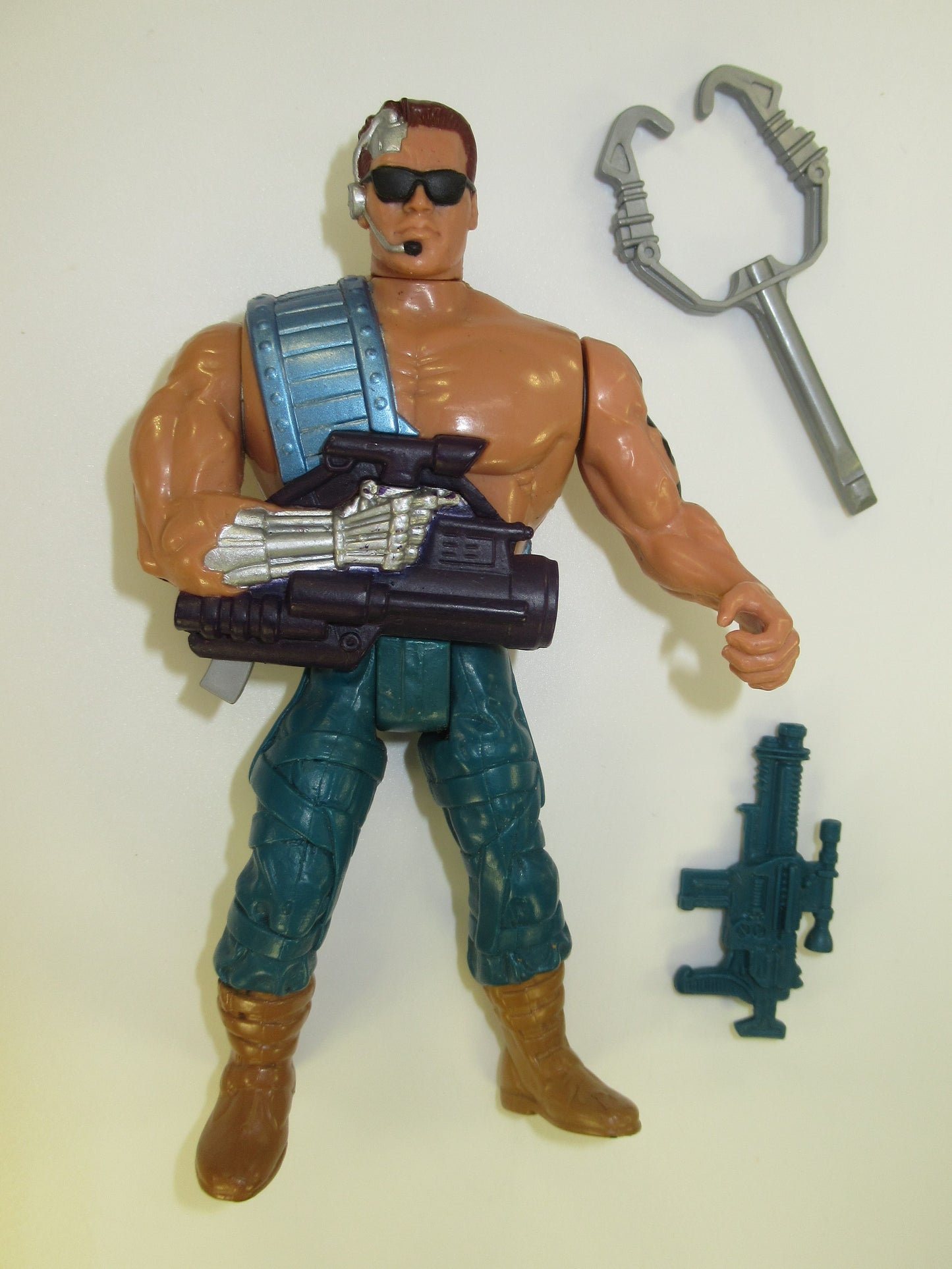 Hidden Power Terminator 1992 Kenner Future War Action Figure 100% Complete T-800