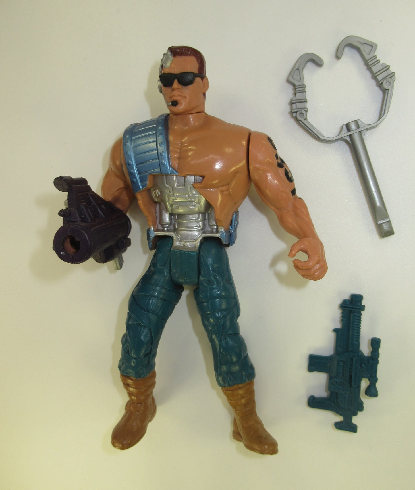 Hidden Power Terminator 1992 Kenner Future War Action Figure 100% Complete T-800