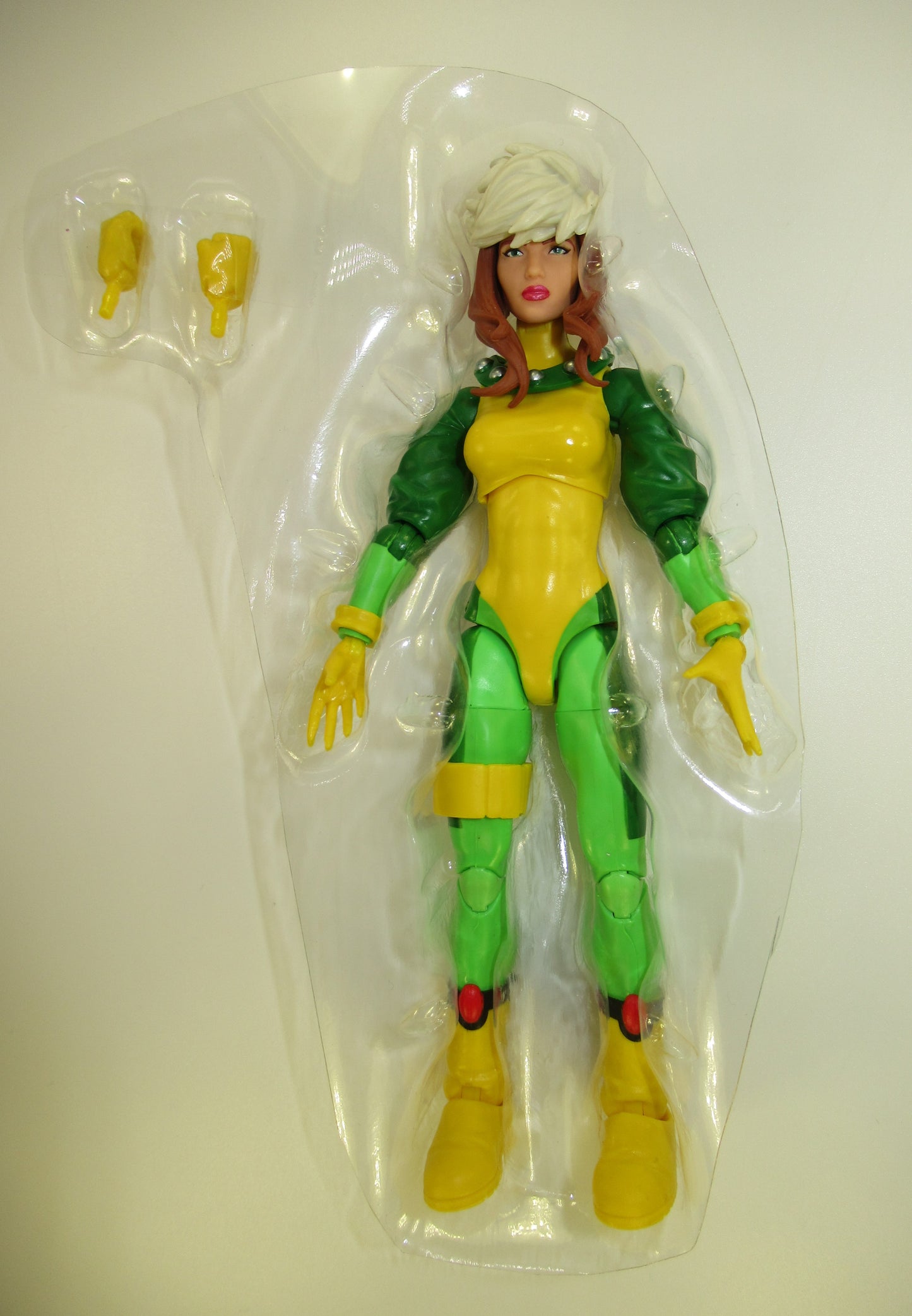 Age of Apocalypse Rogue Marvel Legends Figure New Hasbro Rouge X-Men