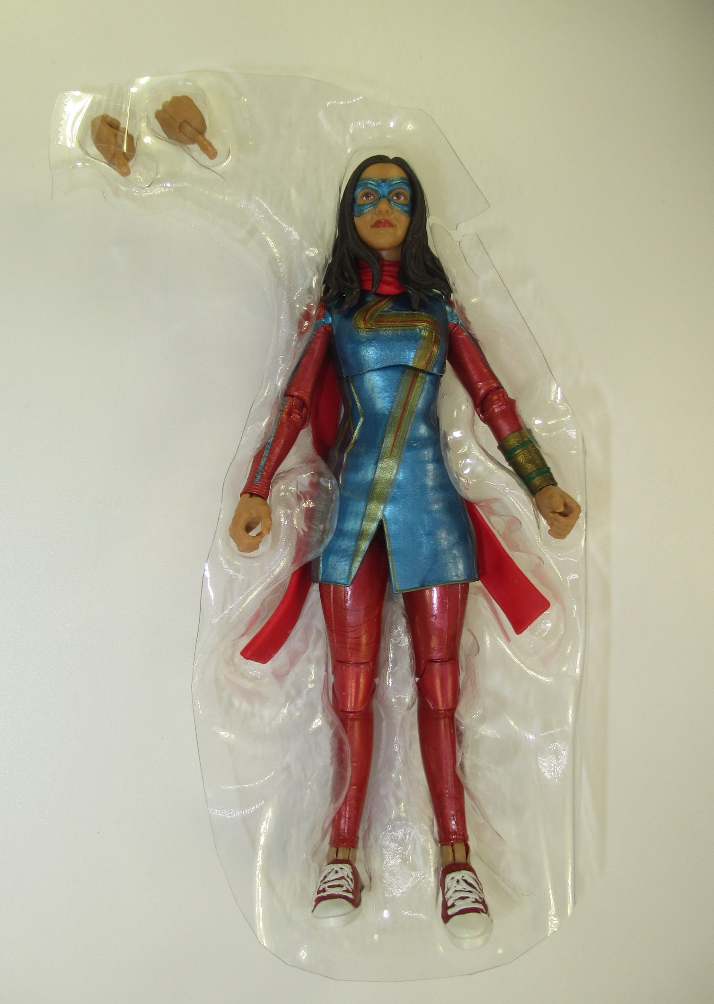 Ms. Marvel MCU Marvel Legends Action Figure Hasbro New Disney+ Kamala Khan