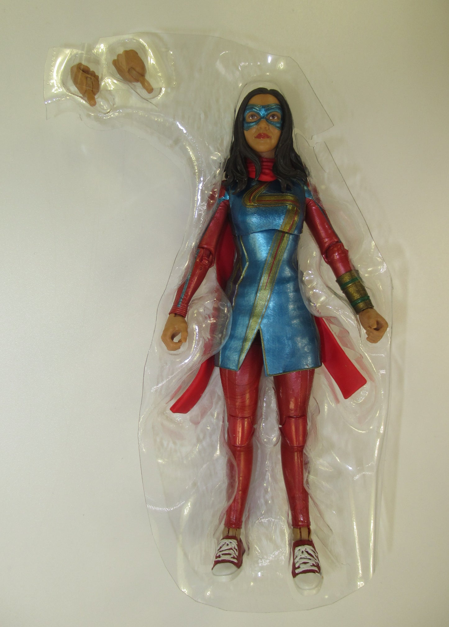 Ms. Marvel MCU Marvel Legends Action Figure Hasbro New Disney+ Kamala Khan