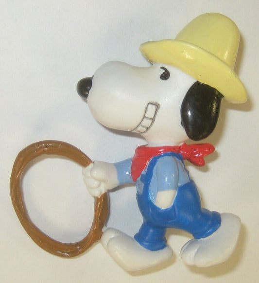 Cowboy Snoopy 2.5" Peanuts PVC Figure Hat Rodeo 1966 Date - Applause? 1990s?