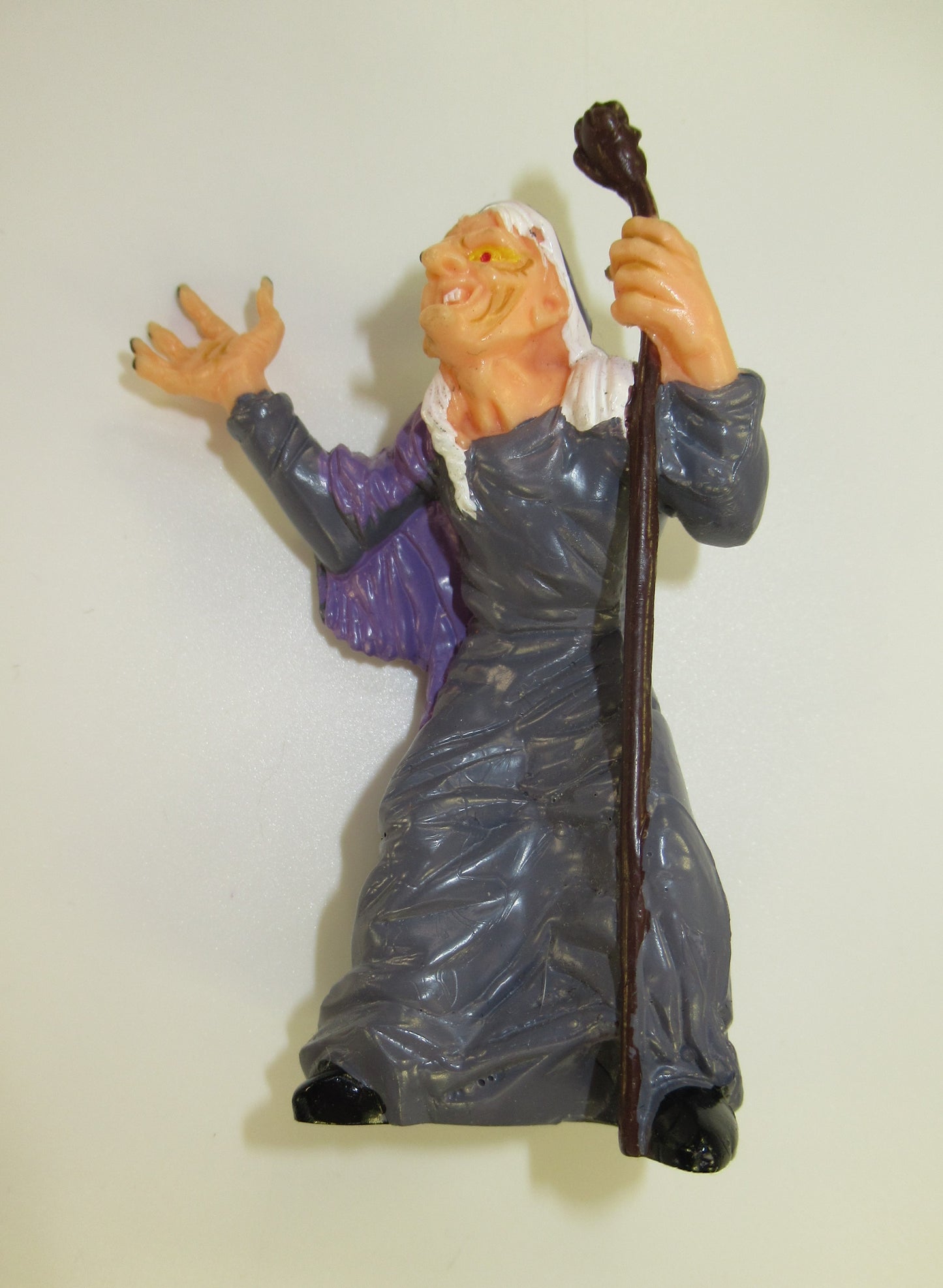 Witch 3.5" PVC Figure 1992 By Yolanda Spain Halloween Super Monsters Old Bruja